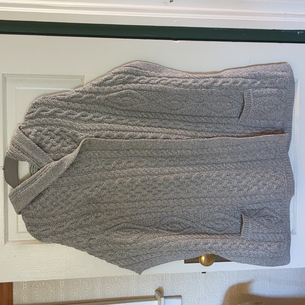 Aran Craft Merino Wool Button Cape Poncho - Picture 13 of 16